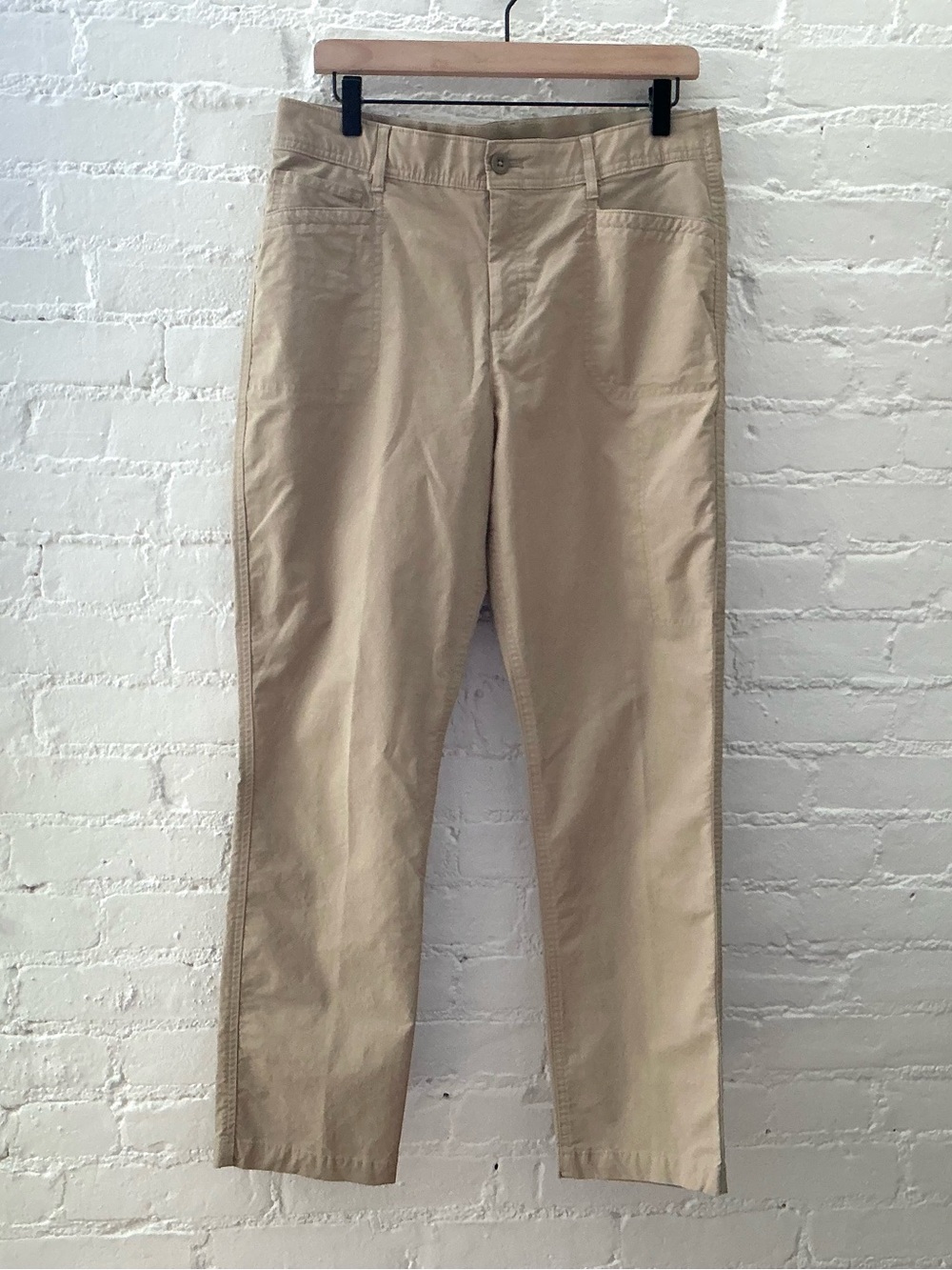 Eddie Bauer Women's Chino Pants Khaki Tan Straight Leg Sz 8 Zip Pocket Stretch